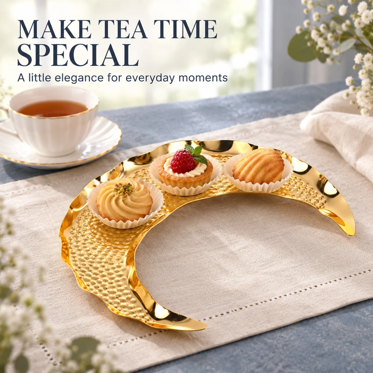 Gold Crescent Moon Dessert Tray Textured Metal Serving Plate for Cakes Candy Afternoon Tea Table Decor 20cm