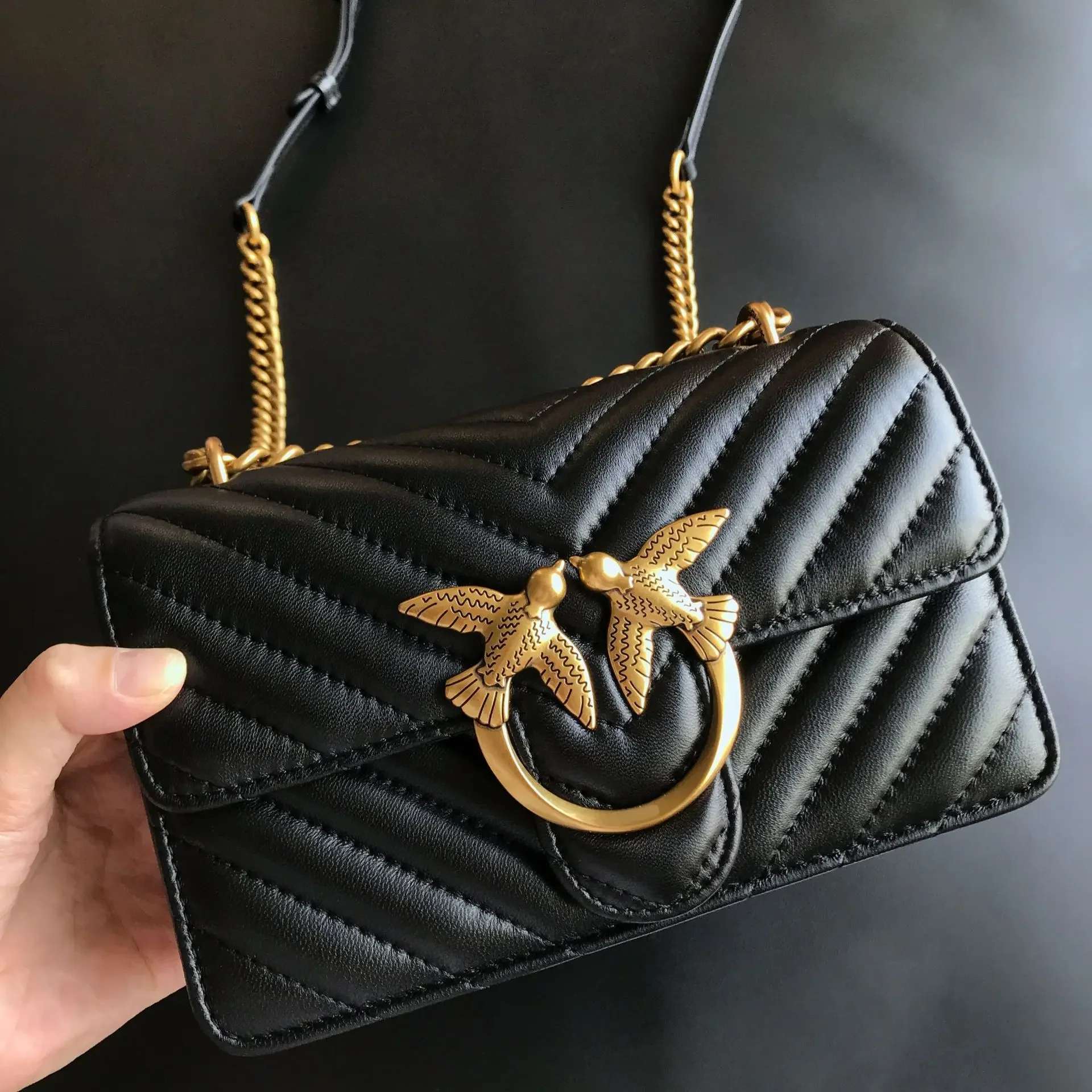 Gift Pinko Same Style V Pattern Goatskin Swallow Bag Genuine Leather Shoulder Armpit Women's Bag High Version Chain Bag