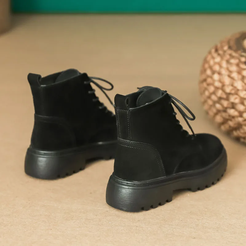 DRKANOL stivaletti da donna autunno inverno scarpe calde stile College stivali corti Casual con plateau in pelle scamosciata di mucca di alta qualità