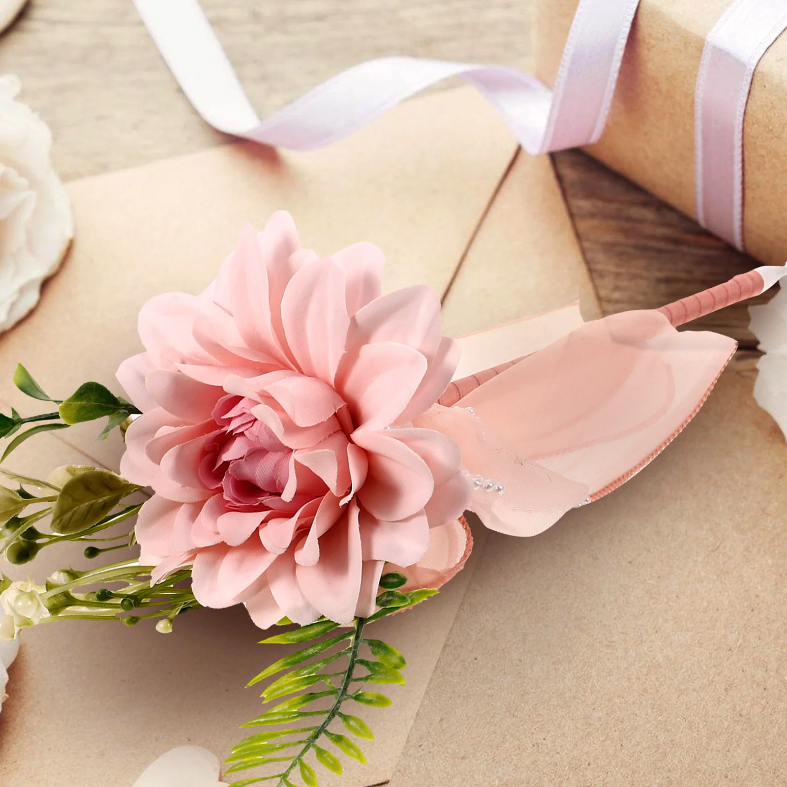 

Realistic Flower Bouquet Ballpoint Pen Mother's Day Gift for Mom Artificial Floral Pen Smooth Writing Comfortable Handle Elegant