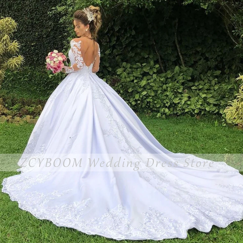 Abito da sposa personalizzato con scollo a V in pizzo con apertura sul retro e spalle scoperte 2024 Abito da sposa a-line con lunghezza al pavimento e strascico