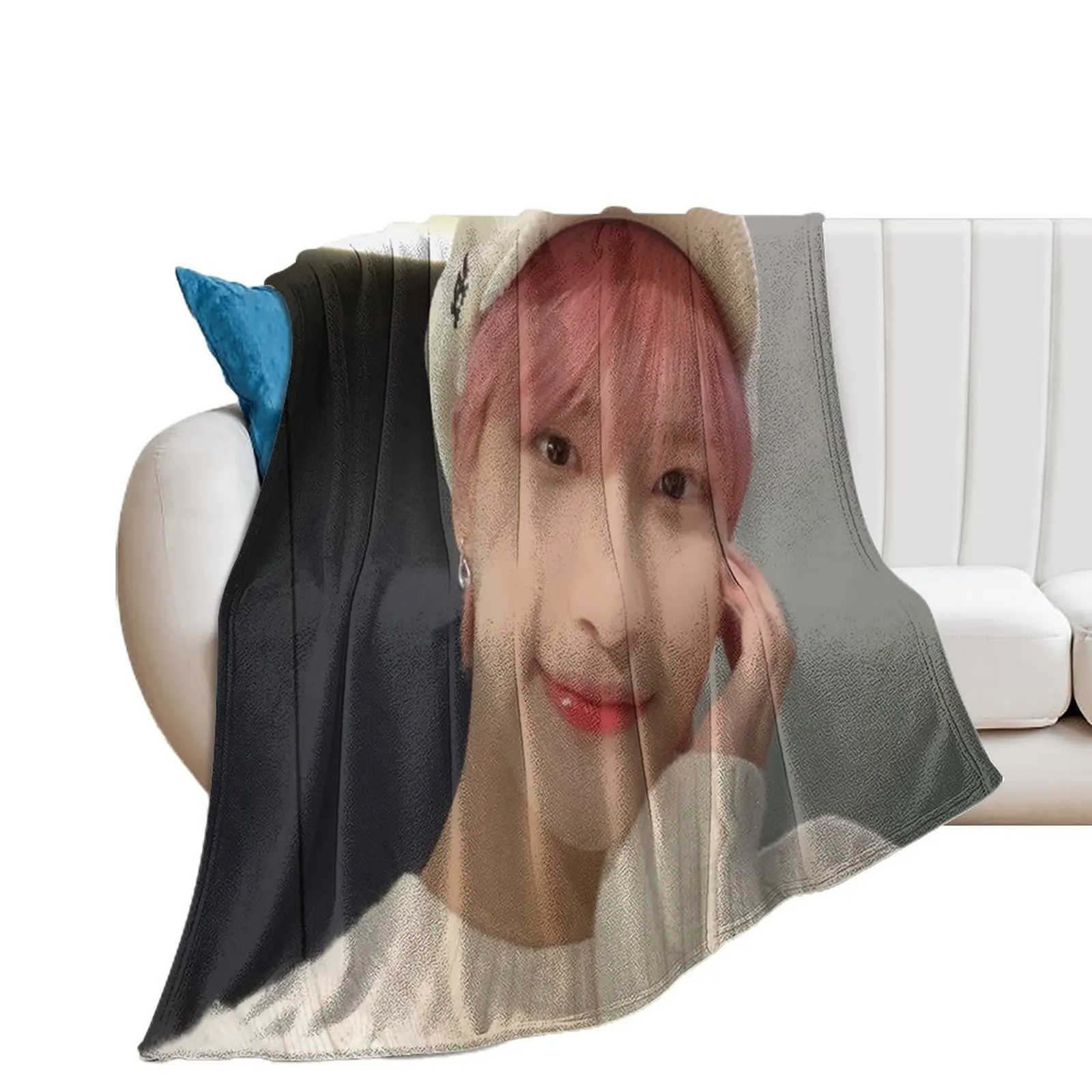 ATEEZ Seonghwa Throw Blanket Plush Hairy Blankets