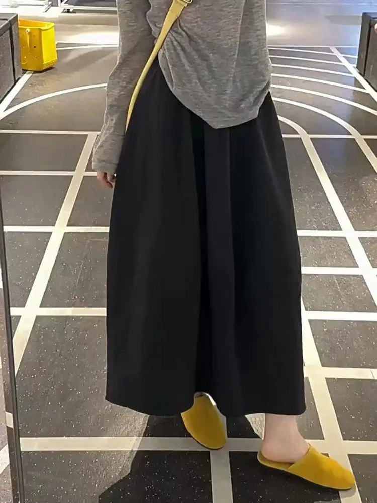 

Black A-Line Midi Skirt Women's plus Size Quick Dry High Waist Simple Style Casual High Waist Umbrella Skirt for Plump Ladies