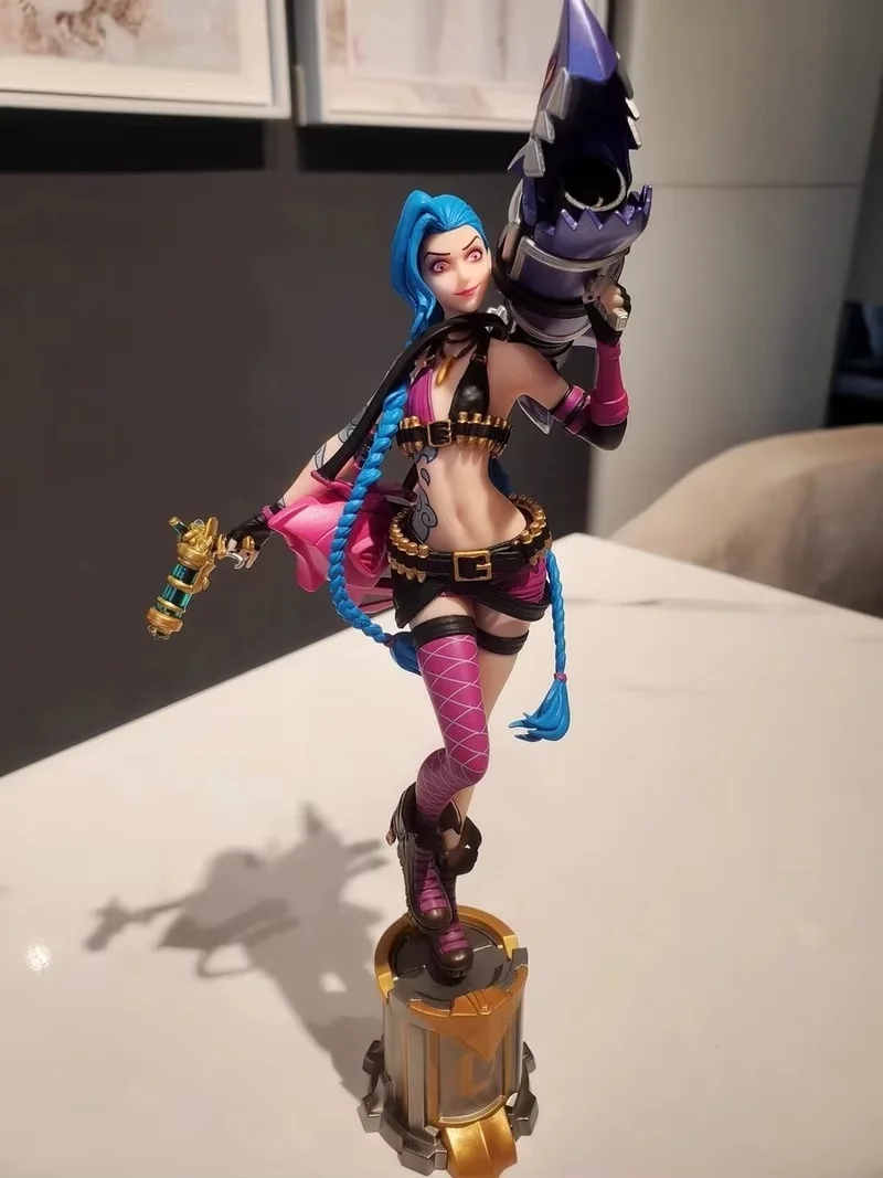 Heiße 22 cm League Of Legends Anime Figur Luxanna Crownguard Lux Kaisa Jinx Action Figur Tiktok Halloween Weihnachten Geschenke