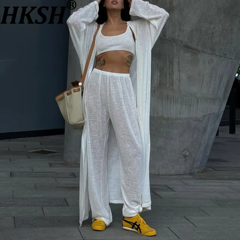 

Новинка сезона Весна-Лето 2026: Женский повседневный комплект-тройка HKSH – кардиган с длинными рукавами, укороченный жилет и брюки с широкими штанинами на резинке (модель HK19092)