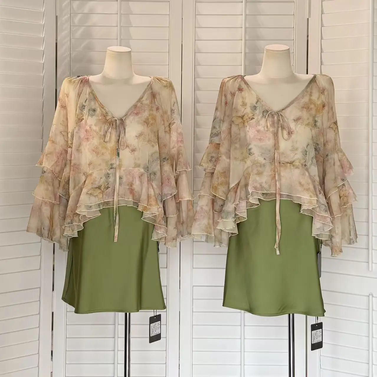 

Women's Summer V Neck Flare Sleeve Ruffles Floral Loose Blouse Lady Elegant Long Sleeve Pullover Short Shirt Top