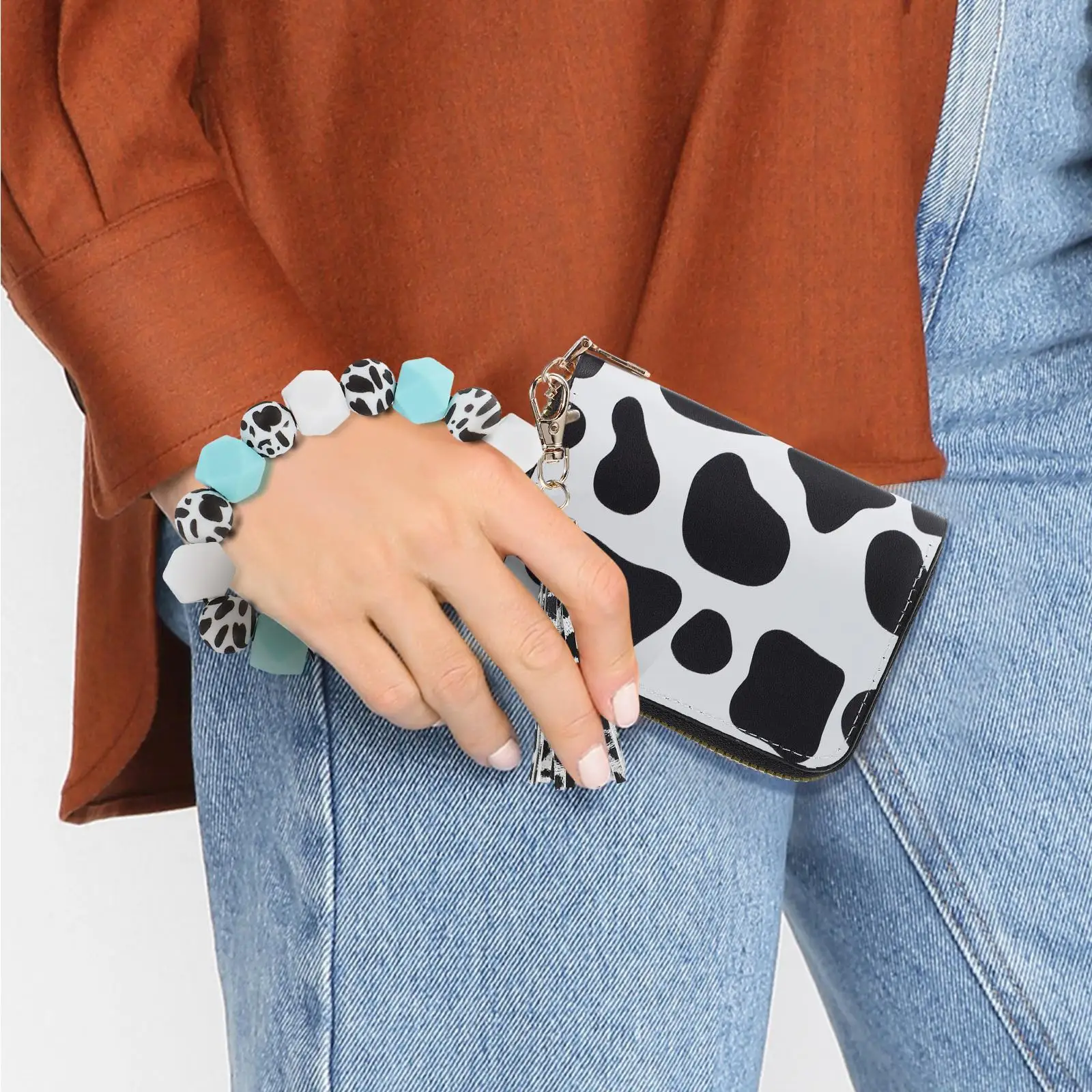 

Cow Pattern Card Bag Keychain Wristlet Wallet for Women Lightweight Durable Cash Compartment Key Ring Holder Cow