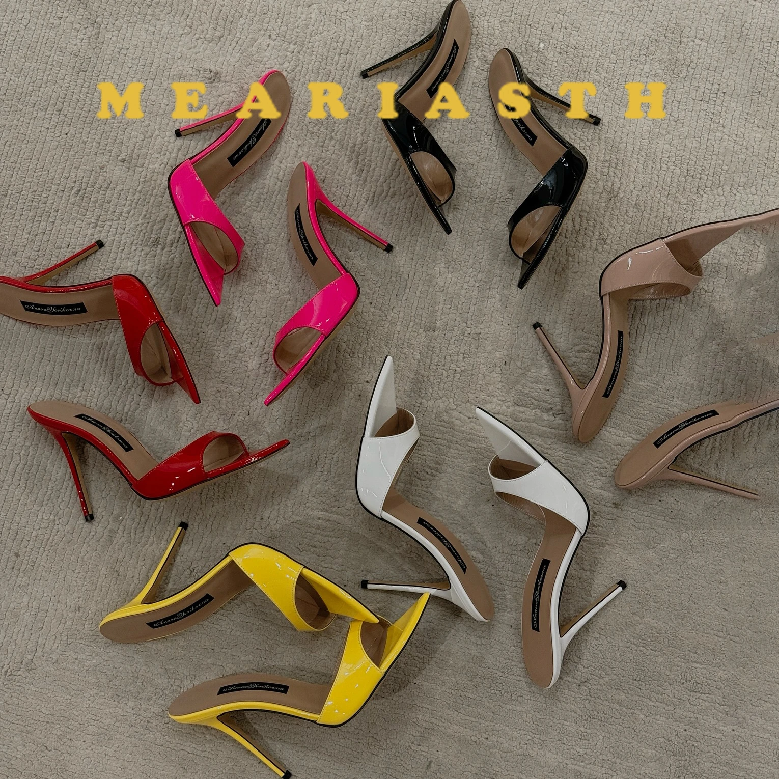 شباشب نسائية مثيرة 2025 أحذية البغال الصيفية الشرائح الإناث نقطة عالية الكعب الصنادل الذهبية الفضية حجم كبير 44 أحذية الحفلات العلامة التجارية