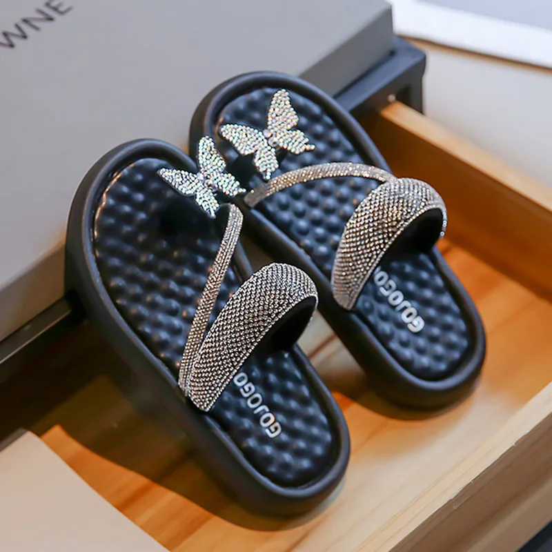 

Fashion Rhinestone Butterfly Clip Toe Slides Girl Summer Luxury Glitter Strap Outdoor Slippers Non Slip Children Beach Sandals