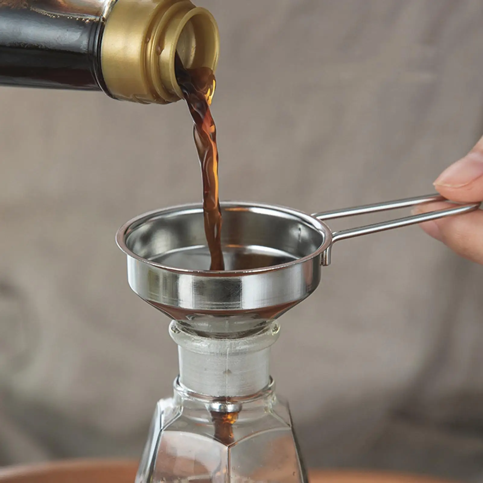 Stainless Steel Mini Funnel Kitchen Funnel with Long Handle Hangable Oil Filling Funnel for Transferring Essential Oil