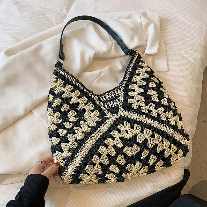 Commuter Large-capacity Straw Shoulder Bag Women's 2024 New Popular Knitted Hollow Handbag Fashion Shoulder Bucket Bag