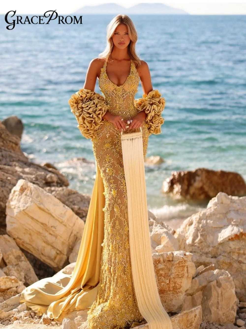 

Opulent Halter V Neck Long Dress Regal 3D Flower Cuffs Bead Side Train Party Dress Evening Gown For Wedding Guests فساتين سهرة