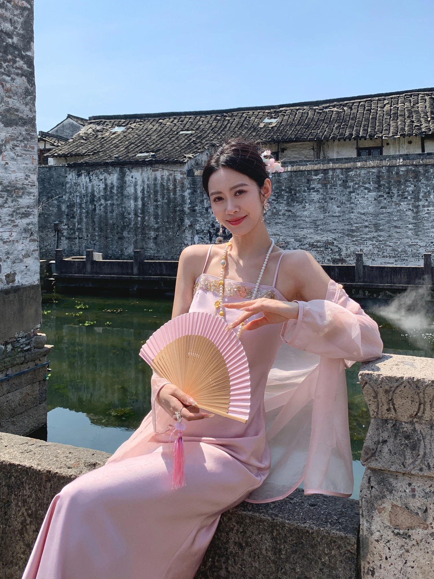 New Chinese Style Loose Fit Sun Protection Shirt round Neck Embroidered Button Transparent Design Slimming National Style Blouse