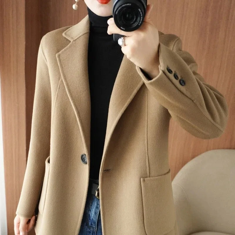 2024 New Short Temperament Blazer Jacket Women\'s Autumn Slim Pocket Wool Coat Single Button Casual Female Blazers Outwear Tops