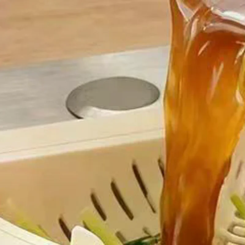 

Sink Food Catcher Corner Basket Magnetic Suction Drainage Triangle Drying Rack No-Drill Kitchen Cleaning Drain Baskets 1PC