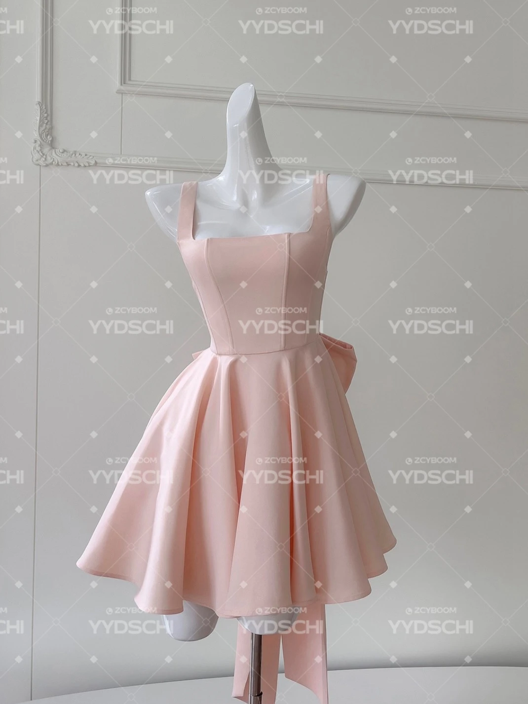 Maßgeschneiderte elegante Abendkleider mit Spaghettiträgern, über dem Knie, rückenfrei, mit großer Schleife, rosa, A-Linie, Mini-Abschlussballkleid, Cocktail-Partykleid – Detail 5
