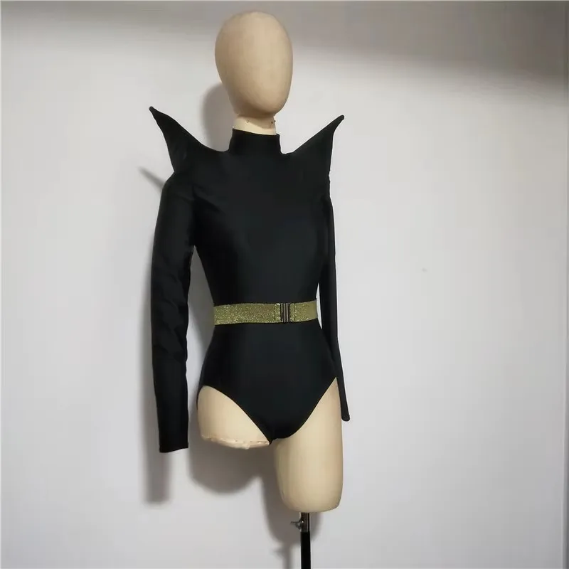 Seksowny damski kombinezon z odkrytymi ramionami, strój tancerki DJ, czerwono-czarny elastyczny obcisły trykot, kostium taneczny na imprezę w barze, do klubu nocnego, na scenę.