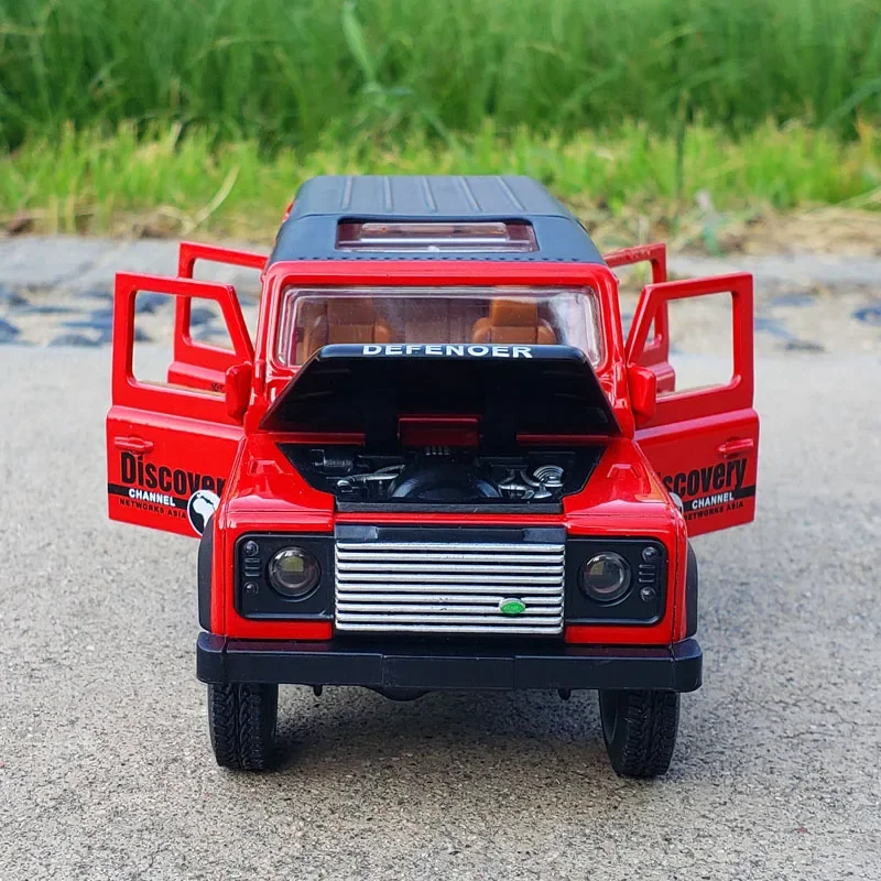 1:32 Land Rover Defender Alloy Car Model Diecasts Toy Metal Simulation Off-road Vehicles Model Childrens Gift A271