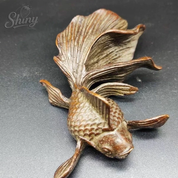 Antique Old China Bronze Copper Fengshui Auspicious Animal Big Eyes Fish Goldfish Statue Decorative
