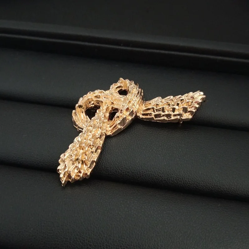 Cross border retro high-end accessories, new exquisite chest flower pin, gold woven silk scarf brooch, light luxury fashion pin