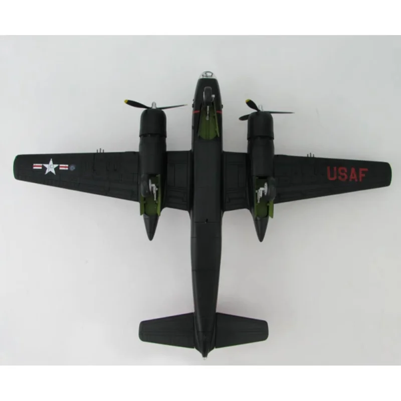 HM Diecast Maßstab 1:72 HA3221 RB-26C Intruder Bomber Shaw Air Force Base 1955, fertiges Modell, Legierungskollektion, Spielzeugdekoration