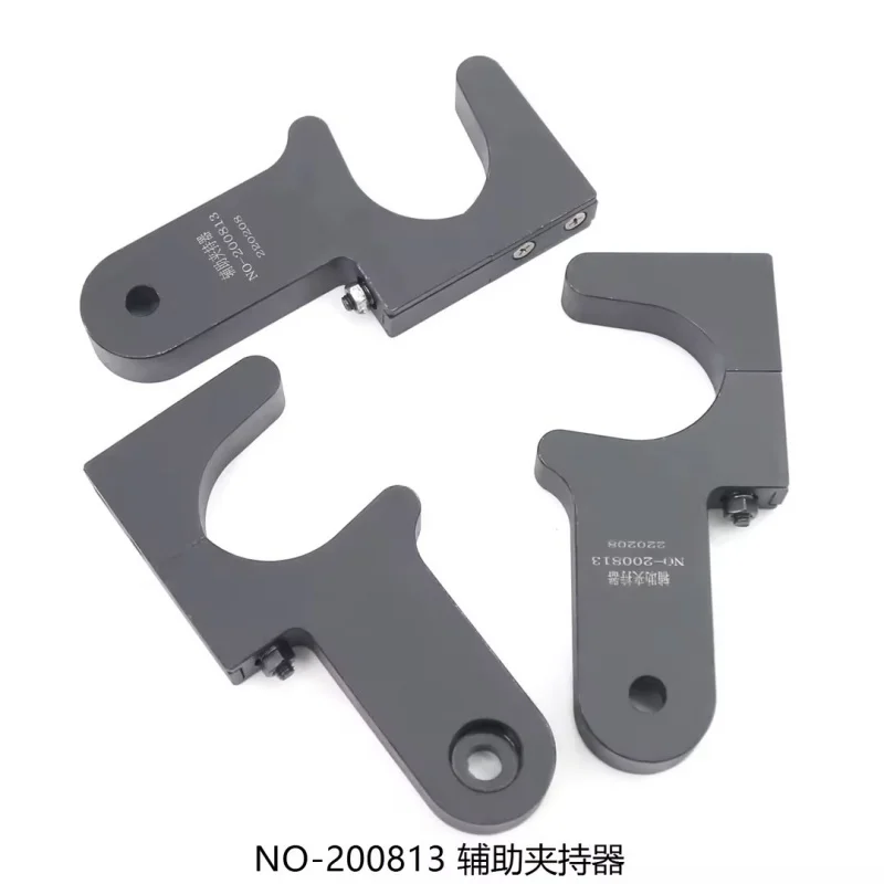 

Поддержка вспомогательного зажима Вспомогательный зажим Используйте инструмент для обслуживания насоса для калибровки масла