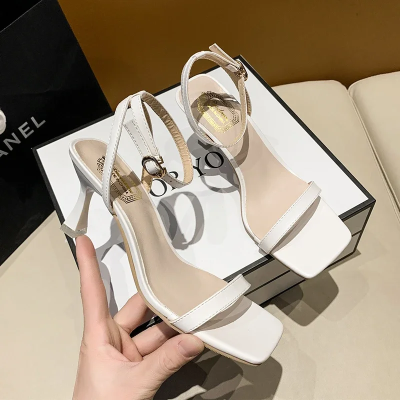 2024 Summer New Korean Edition Slim Heel Sandals Women\'s Head Open Toe One Line Buckle Fashion Large Heel Shoes