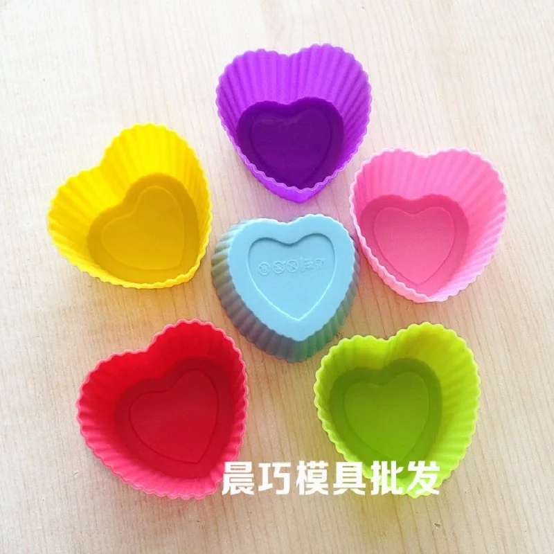 Silicone Heart-Shaped Muffin Cup, Cake Handmade Soap Mould, Tart Molds, 7cm