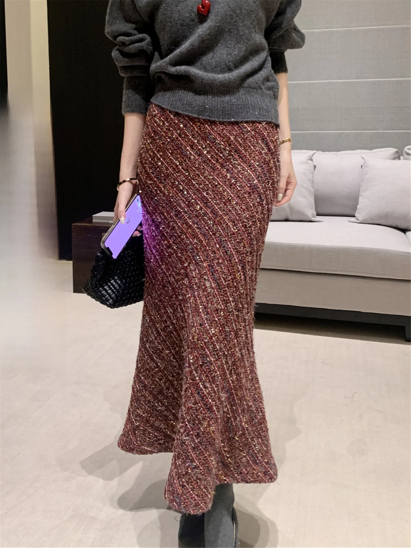 

Winter Woolen Fish Tail Skirt Women's Versatile Half-length Fashionable Striped Commute Style Zipper Closure A-line Skirt