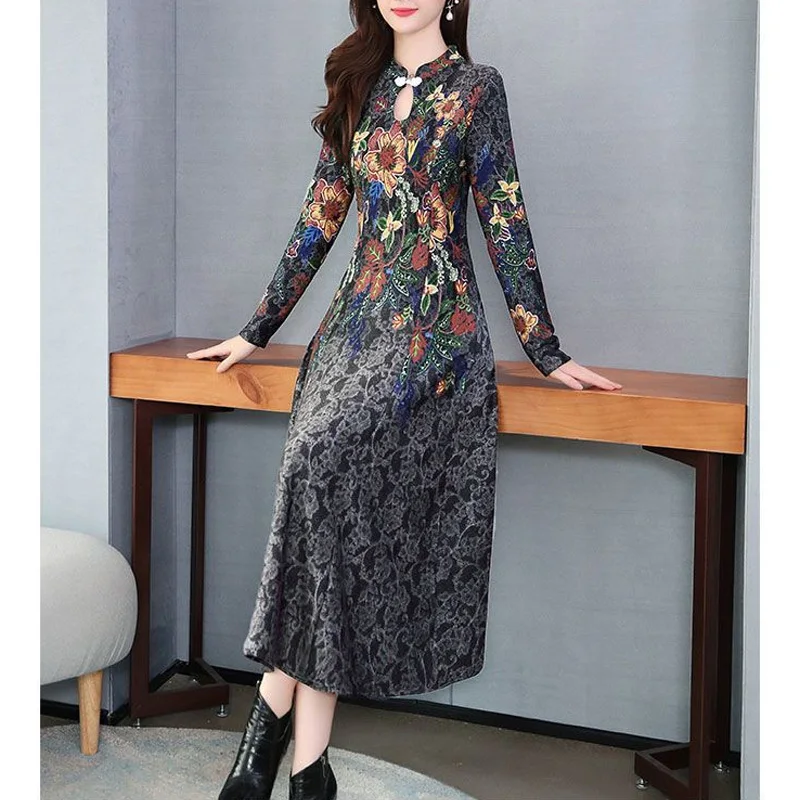 

2023 Spring and Autumn National Style Standing Neck Plate Buckle Hollow Out Printing Slim Fit A-line Hemline Improved Cheongsam