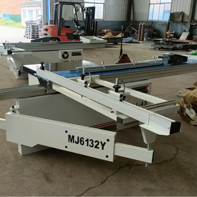 Precision push table saw type, panel saw equipment for woodworking