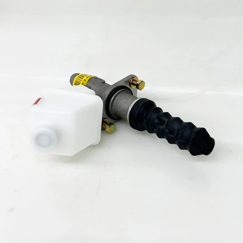 Shacman X3000 truck parts Clutch Booster Pump Truck Clutch Master Cylinder DZ93189230090