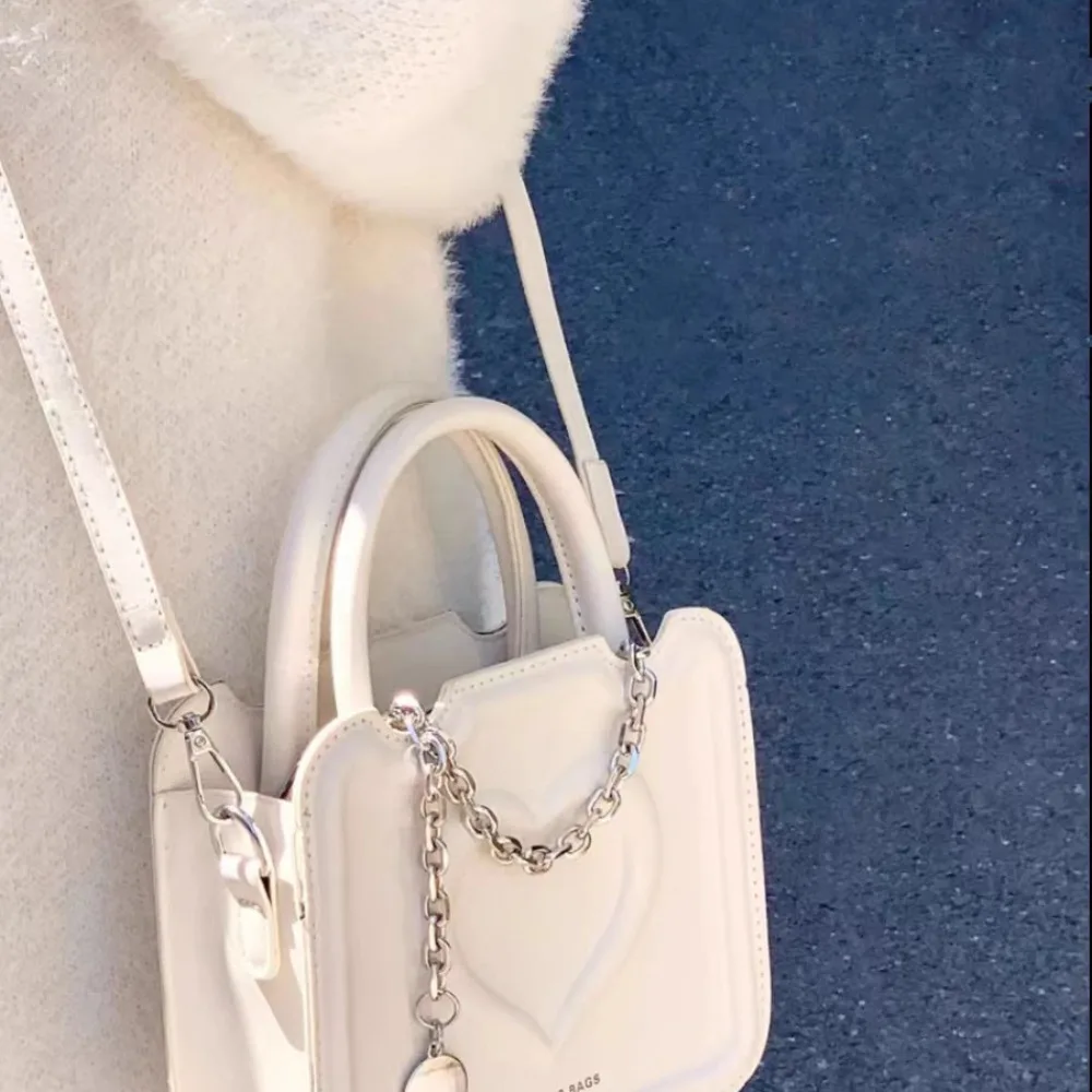Cream Heart Crossbody Bag Fashion PU Chic Chain Mini Handbags Square Bags