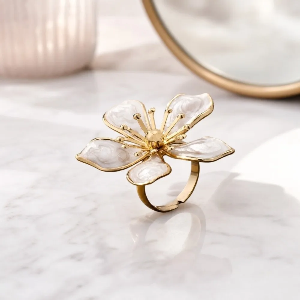 Jewelry Large Flower Ring Metal Petal Exquisite Enamel Bride Ring Temperament Banquet Luxury Wide Opening Ring Valentine's Day
