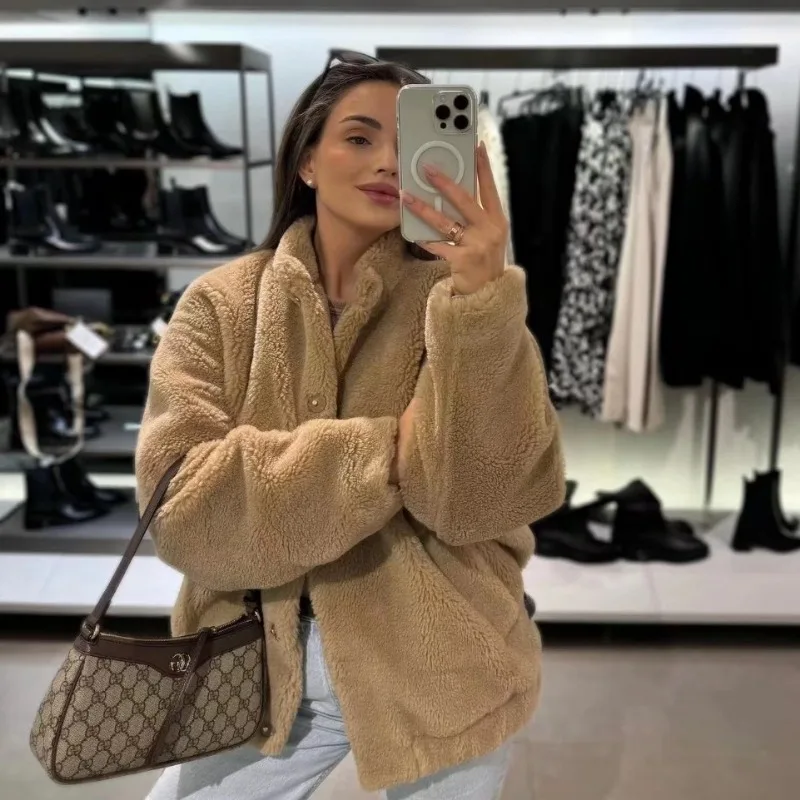 

Y2K Winter Women's Fleece Bomber Jacket Trend Women's Chic Pocket Thickened Warm Jacket Ladies New Fur Jacket Loose Lazy Coat
