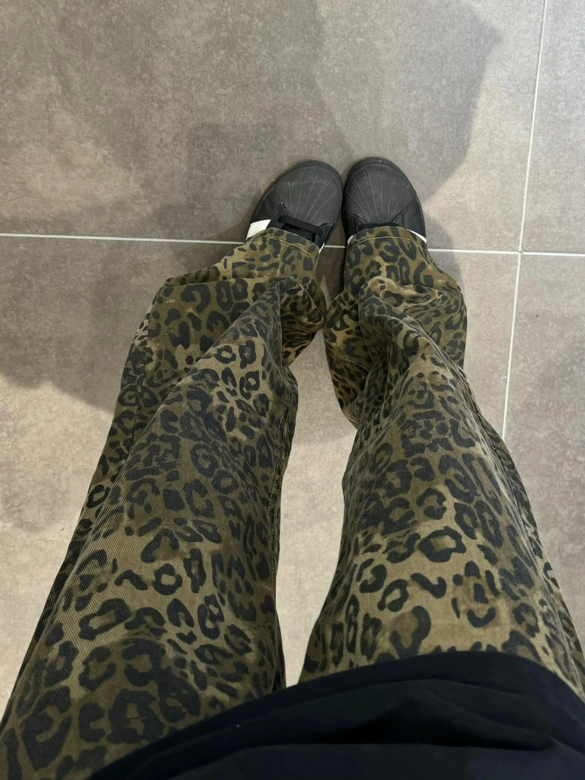 Retro Distressed Leopard Print Men's Jeans Straight Leg Wide Leg Drapey Casual Long Pants American High Street Vibe