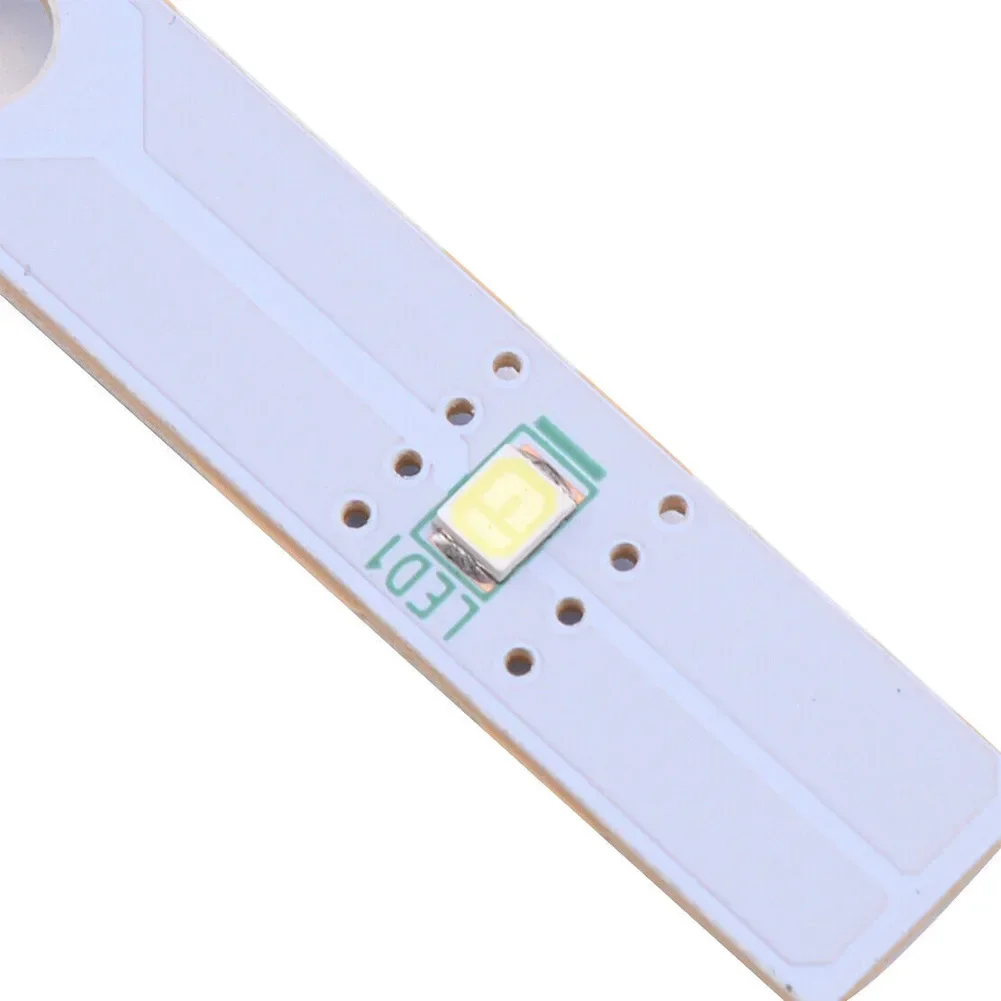 Striscia luminosa a LED per frigorifero per parti del congelatore Hisense E 349766 MDDZ-162A 1629348 Barra lampada LED sostitutiva