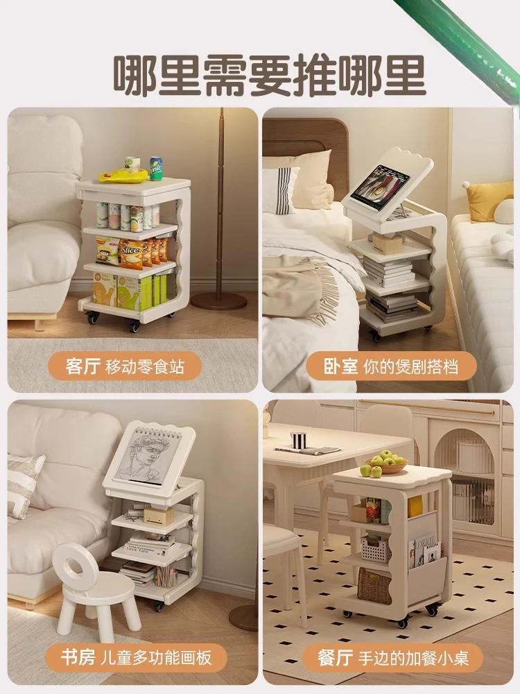 ห้องนั่งเล่นพร้อมล้อชา