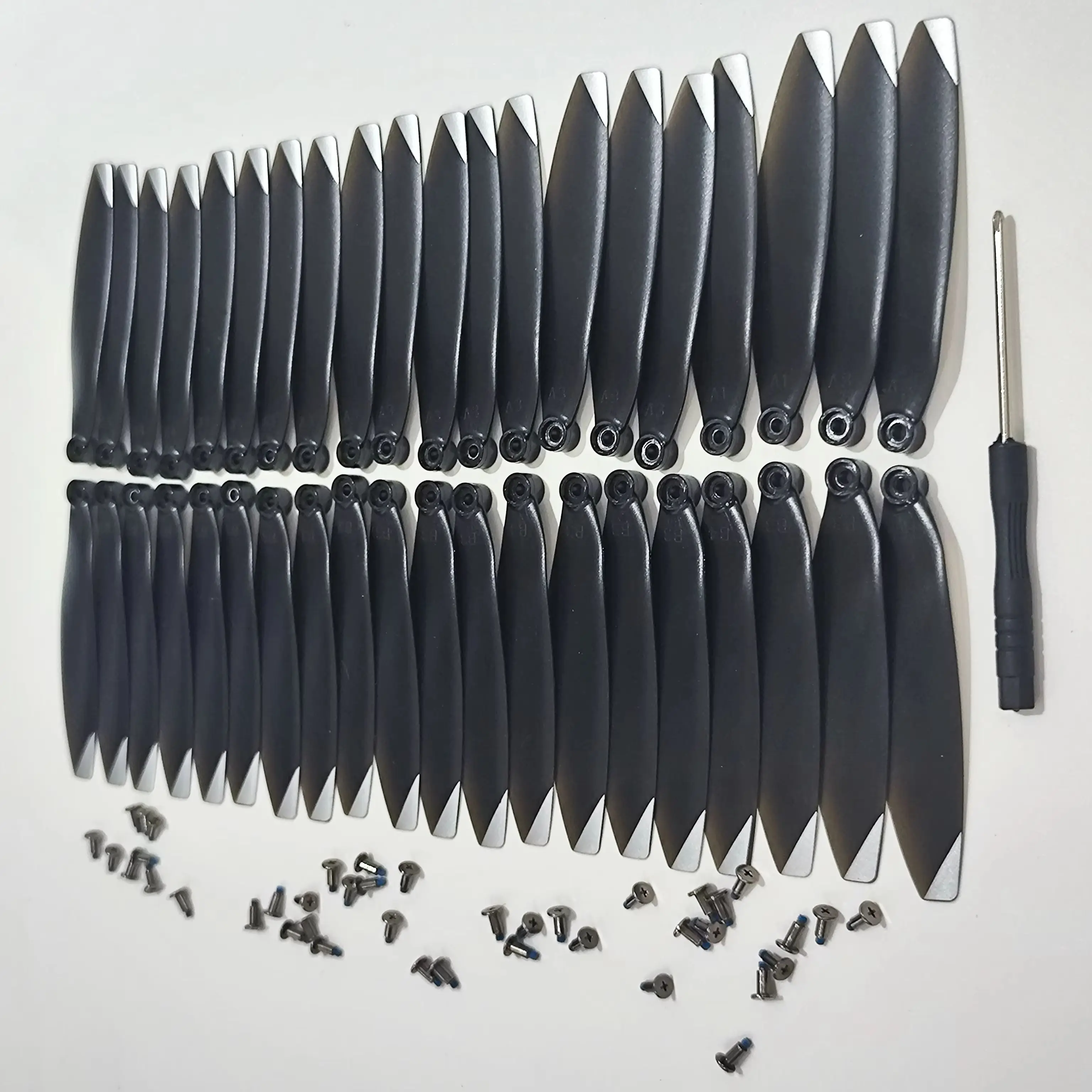 40PCS K19MAX/ K18MAX GPS Brushless Foldable Drone RC Quadcopter Spare Parts Blade Propellers Maple Leaf Wings for K18Max/ K19Max