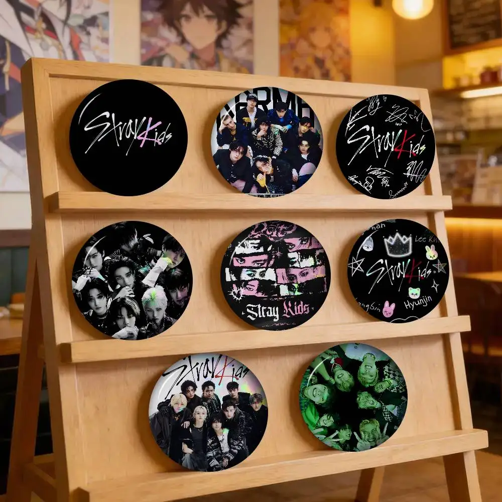 Handgefertigte Brosche, Cartoon-Cosplay-Abzeichen auf Rucksack, Schmuck, Accessoires, Geschenke, Kpop S-Stray LOGO K-Kids