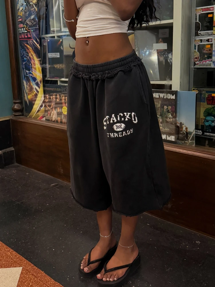 Y2K Pilot Sweatshorts Black Crest Graphic Woven Label 3/4 Length Shorts American Vintage Casual Terry Unisex Baggy Longshorts