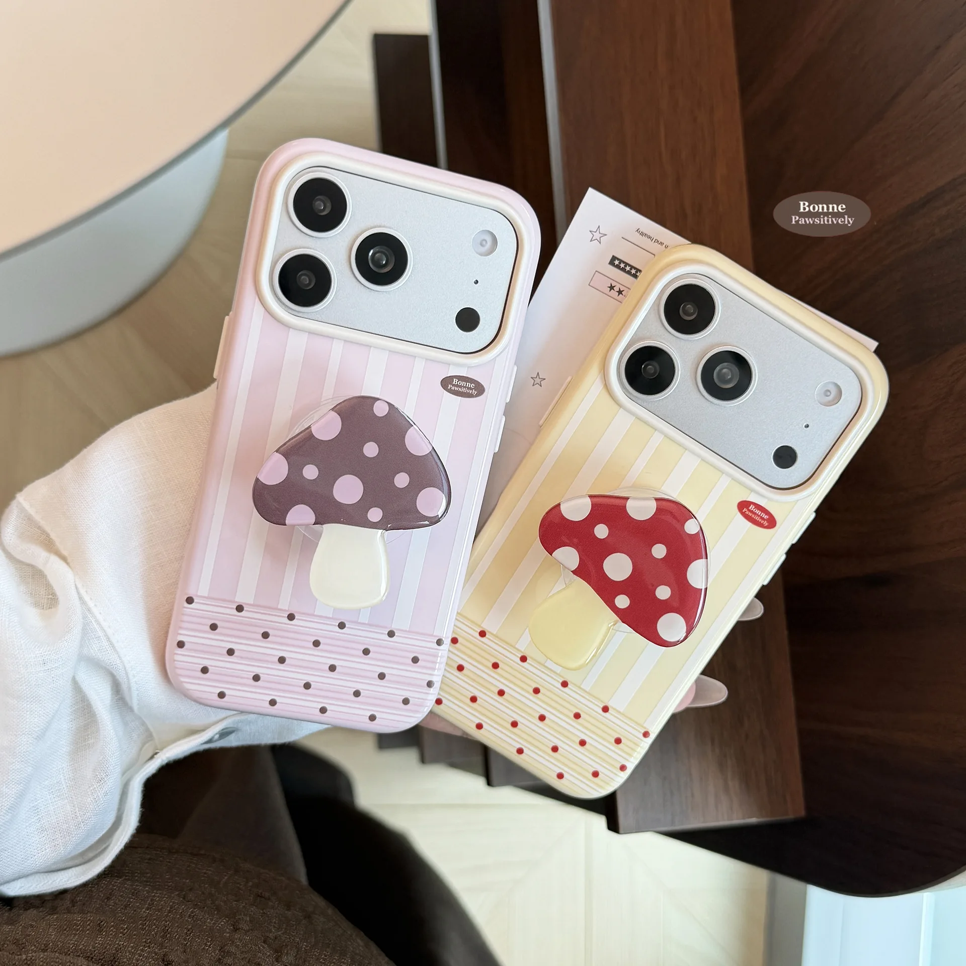 Forest Mushrooms Shaped Universal Lazy Bracket Desktop Stands For iPhone Smart Tok Accessories Support Finger Holder Socket