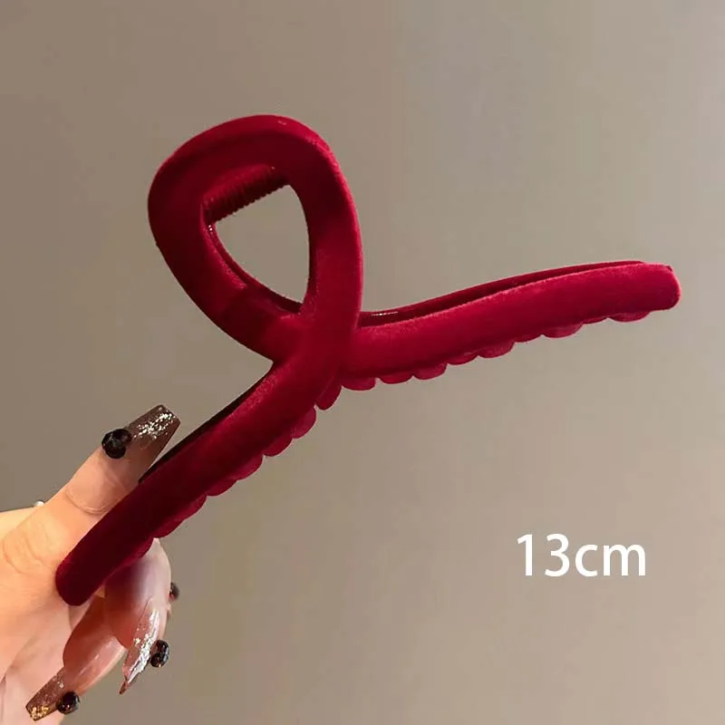 Red Velvet Hair Clips for Women Elegant Large Shark Clips Korea Back Head Hairpin Fashion Luxury Girl Headwear Hair Accessories