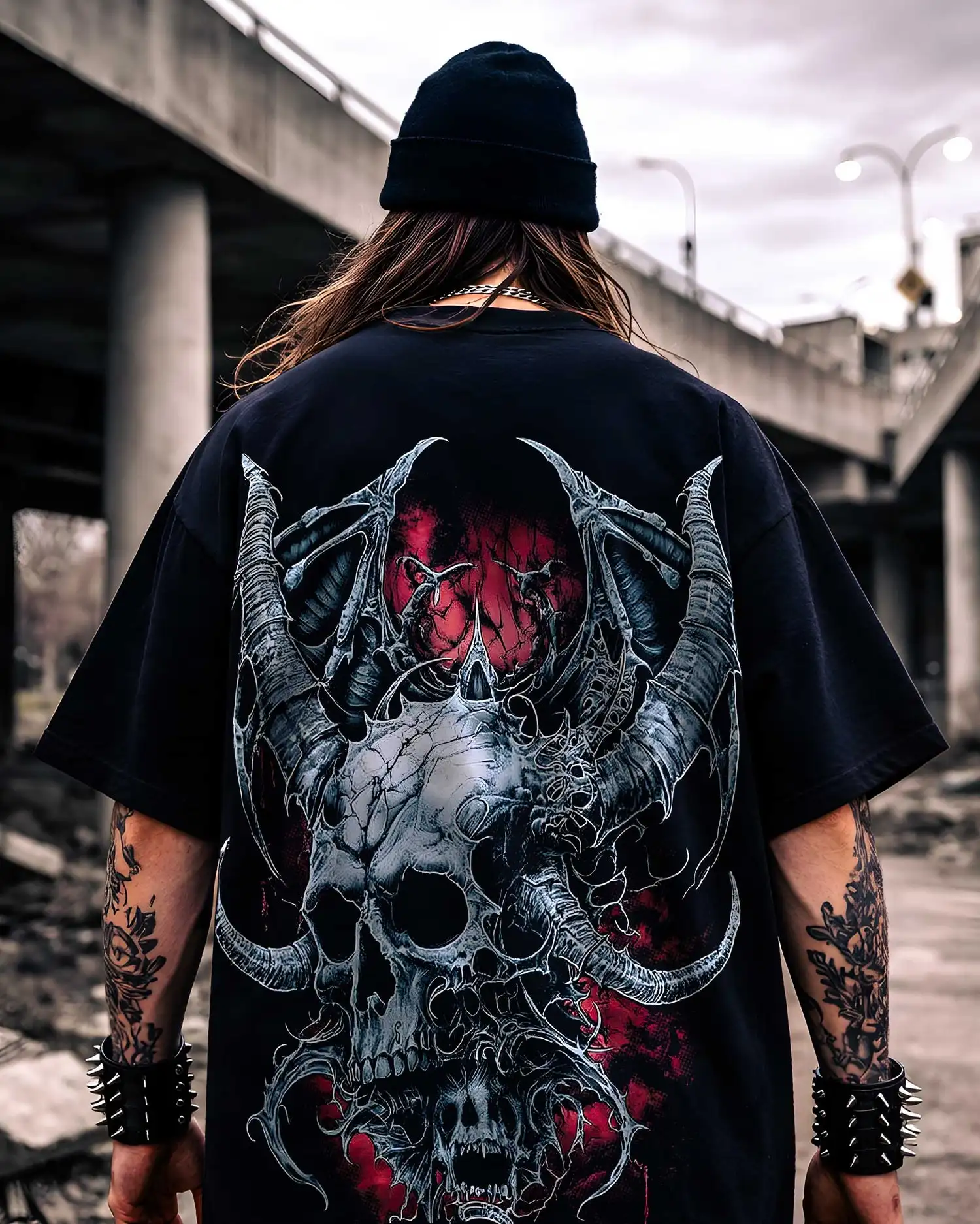 Men's Oversized Gothic Skull Demon Pattern T-shirt Heavy Metal Street Wear Loose Short Sleeved Casual T-shirt