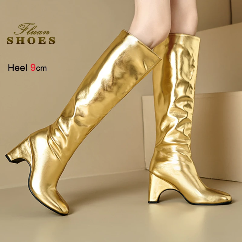 

Новинка 2023 года, осенне-зимние золотые женские рыцарские сапоги до колена с квадратным носком, современные сапоги в стиле вестерн на массивном высоком каблуке 9 см, размер 46