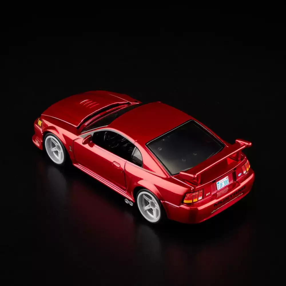Original Hot Wheels RLC Red Line Club 1:64 2000 Ford Mustang SVT Cobra R American Muscle Car Diecast Vehicle Collectible model view 3