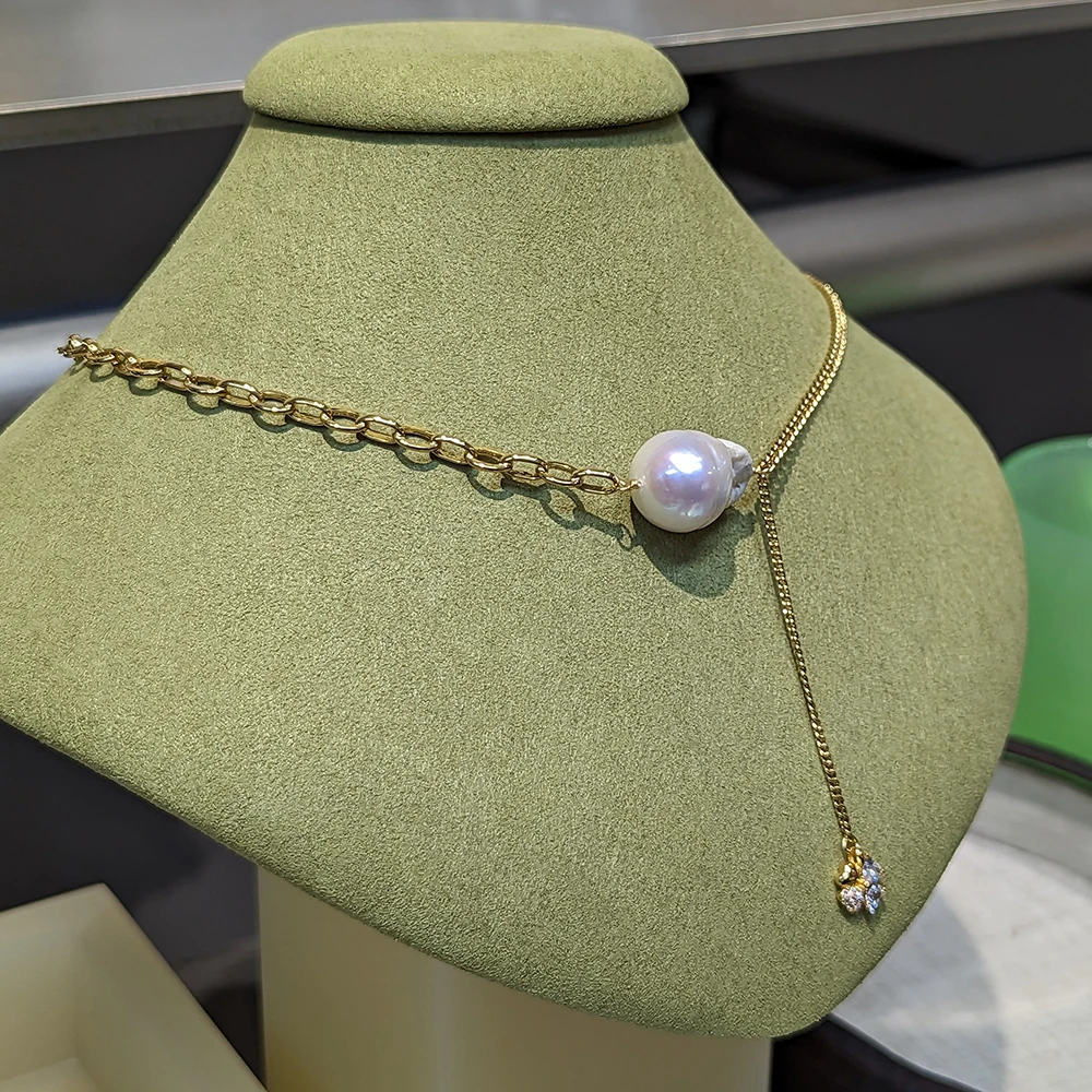 Amorita boutique  Fashionable natural pearl necklace