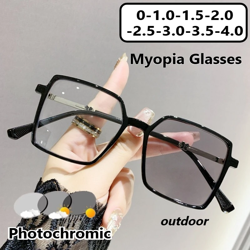 

Luxury Butterfly Design Photochromic Glasses Trendy Women's Finished Myopia Glasses Unisex Men Color Changing Near Sight Eyewear