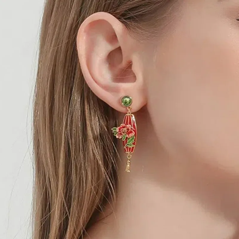 السنة الجديدة الصينية-شيك العرقية نمط الفاوانيا الحمراء فانوس أقراط طويلة النمط الوطني الرجعية شخصية الدوبامين يرتدي المجوهرات