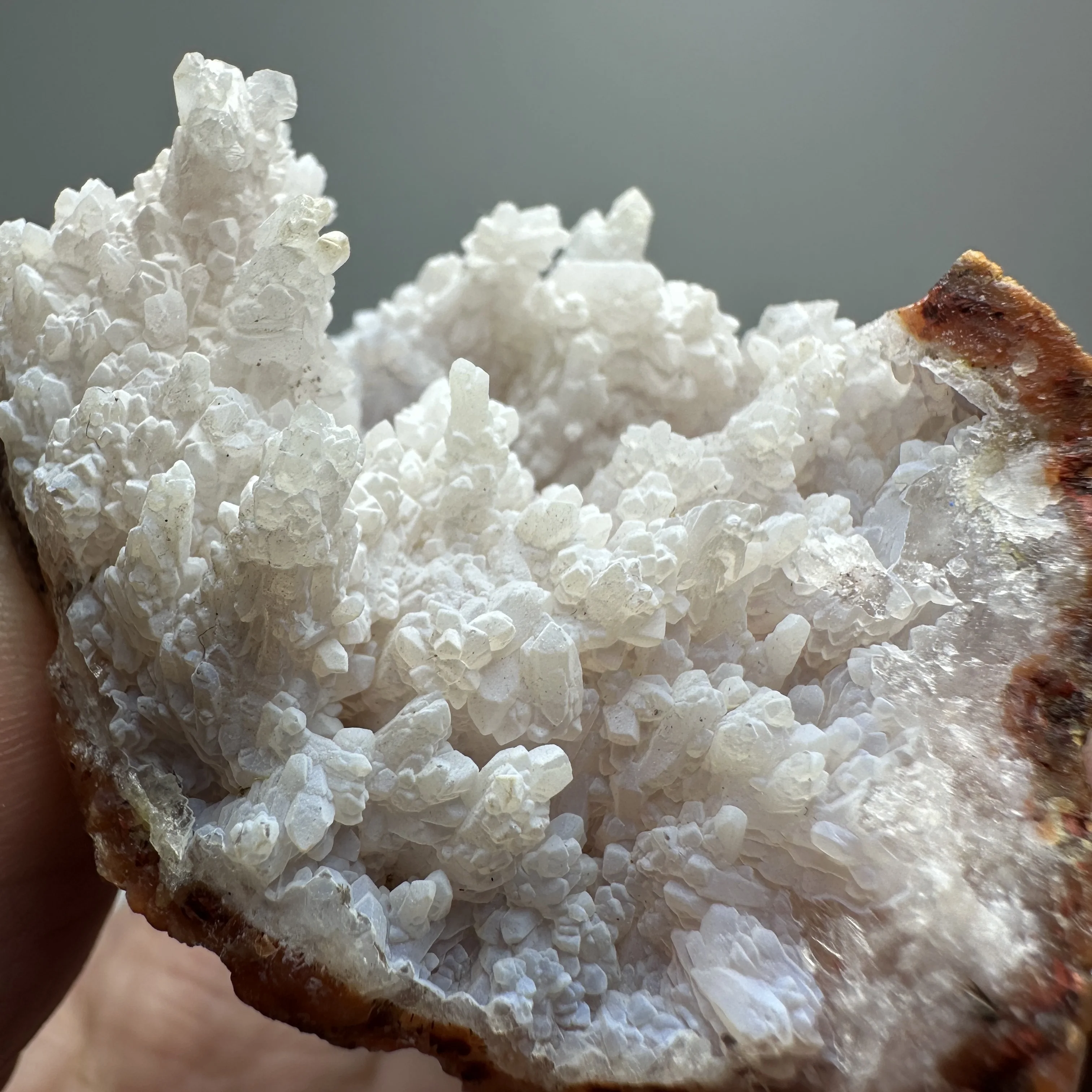 Natural crystal agate cave mineral specimens, healed quartz crystals, stones, rocks, gemstones, collectors and healed ones from